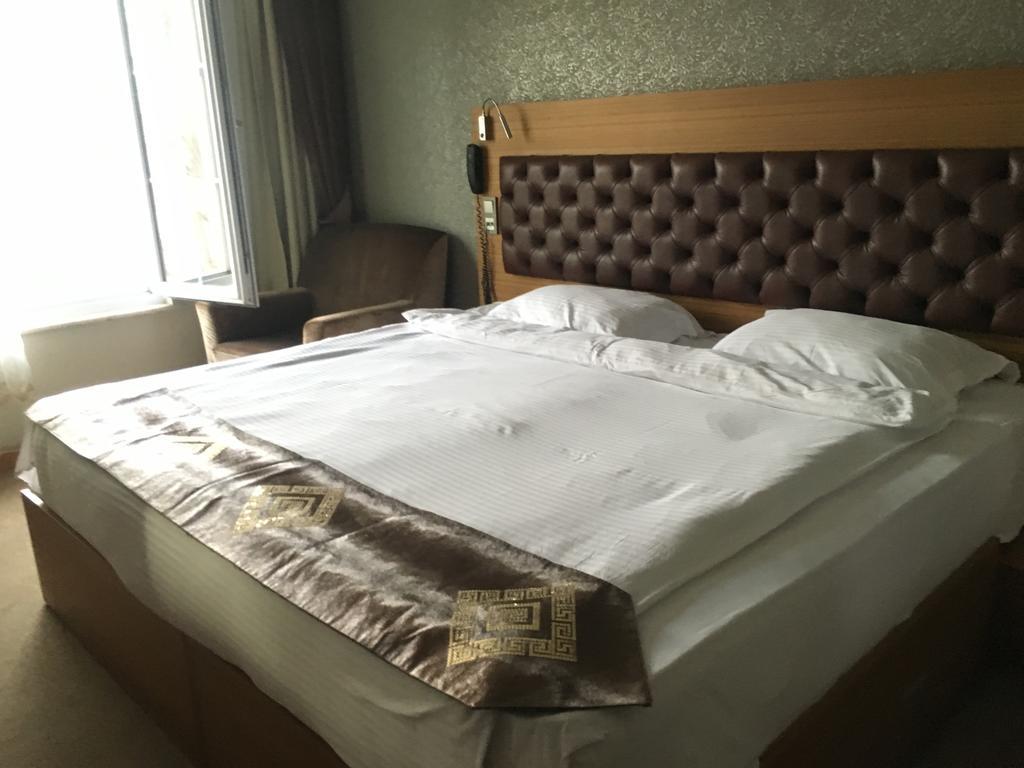 Hotel Duzce Surur Eksteriør billede